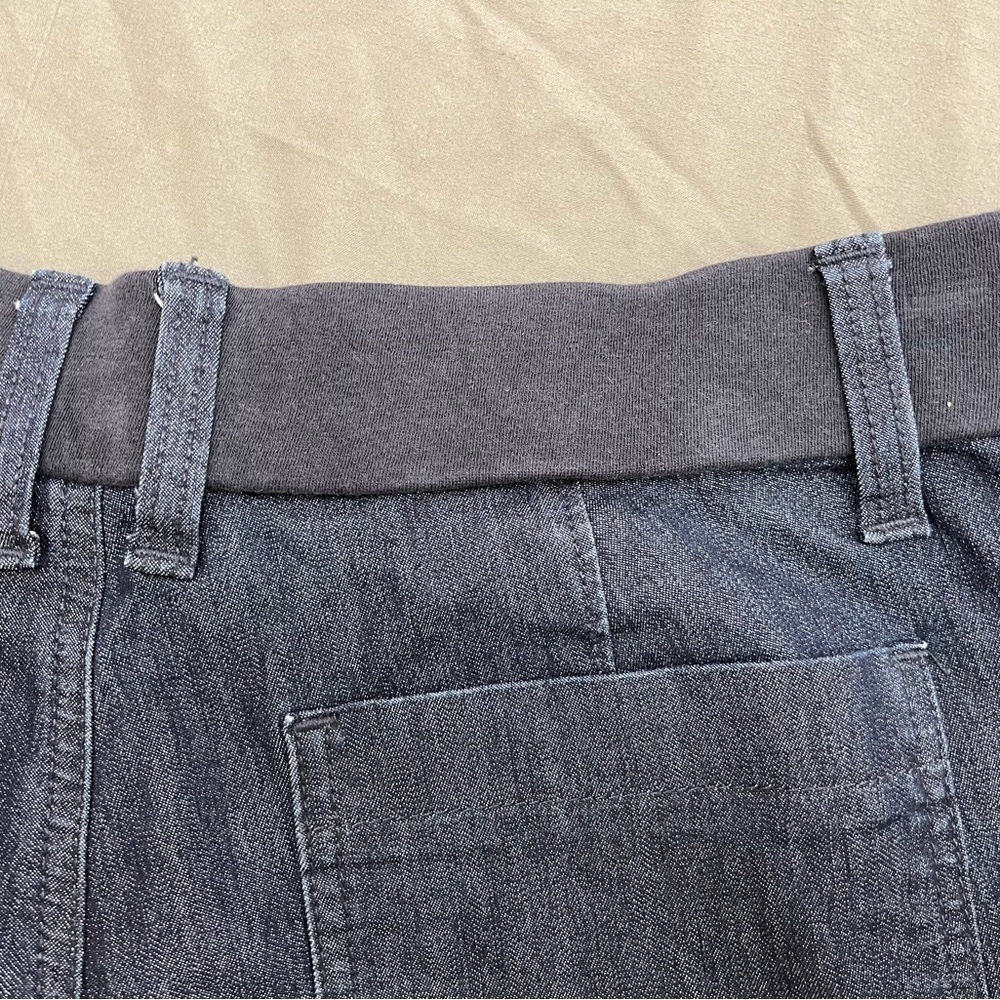 Lee Regular Fit Mid-Rise Bermuda Shorts Size 8 - Picture 3 of 4